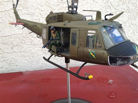 Gallery Pictures Uh 1d Huey With 4 Crewmen Plastic