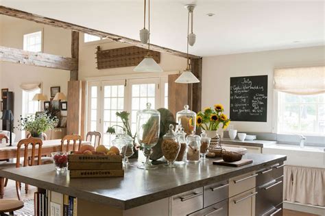 13 Must Have Farmhouse Kitchen Decor Ideas