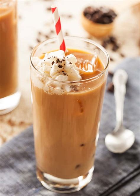 It has chocolate drizzles as well as chocolate cookie crumbs! How to Make Iced Coffee Best Way, Fast Way Plus Tips and ...