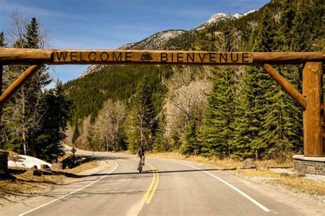 Cycling The Bow Valley Parkway In Banff National Park Travel Banff Canada