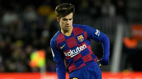 Riqui puig, 21, españa fc barcelona, desde 2020 mediocentro valor de mercado: Barcelona vs Granada: Riqui Puig: Setien likes to play football, the Barcelona players are very ...