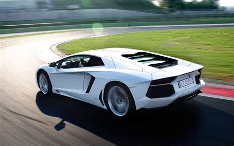 White Lamborghini Aventador Lp700 4 Hocamagong Wiaomheder