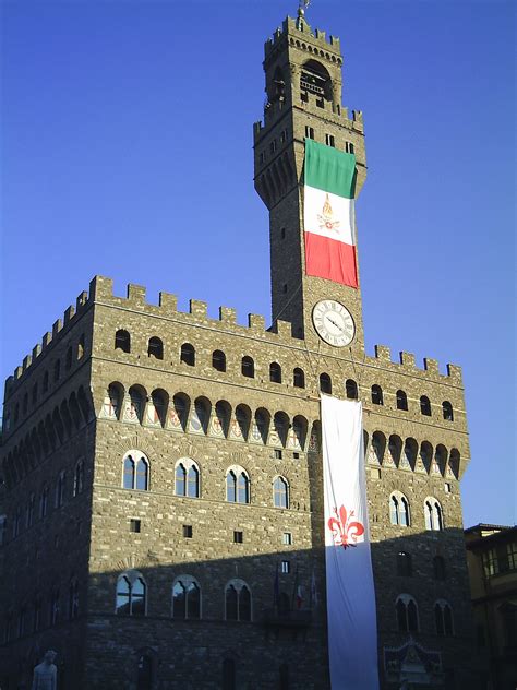 Palazzo vecchio , also called palazzo della signoria , most important historic government building in florence , having been the seat of the signoria of the florentine republic in the 14th century and then. Palazzo Vecchio - Wikipédia