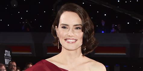 Daisy Ridley Reveals Who Rey Was Originally Supposed To Be Related To In Star Wars Daisy