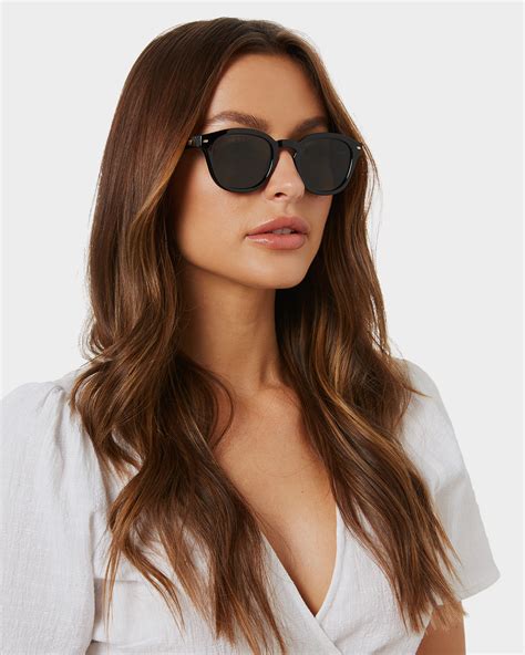 Le Specs Conga Sunglasses Black Surfstitch