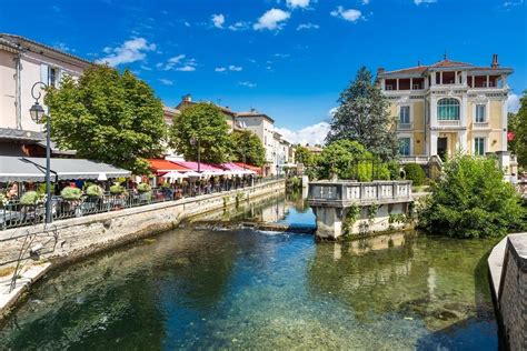 The Most Beautiful Towns In Provence France Provence Popular Holiday