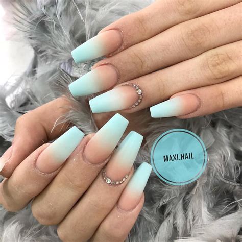 Pastel Ombré Blue With Matte Finish Ombre Acrylic Nails Matte Nails