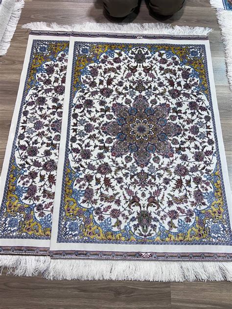 Persian Rug Tapis Persan Tapis Et Moquettes Ville De Montréal Kijiji