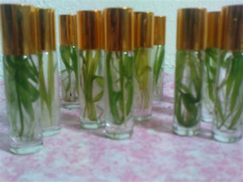 Atas sebab yang sama, buluh perindu juga boleh membawa maksud bunyi atau suara yang merdu. buluh perindu