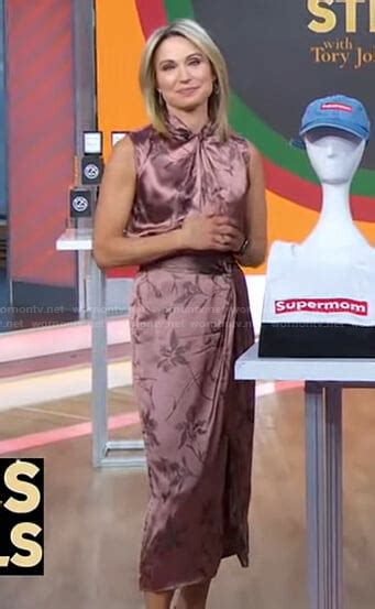 Wornontv Amy’s Pink Floral Satin Top And Skirt On Good Morning America Amy Robach Clothes