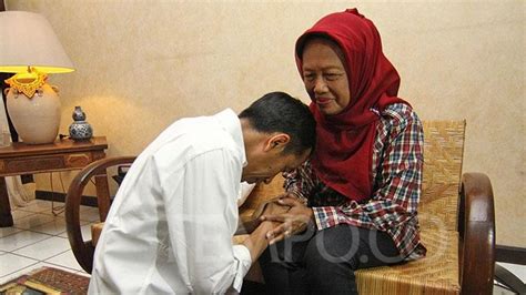 Pesan Yang Selalu Dituturkan Ibunda Presiden Jokowi