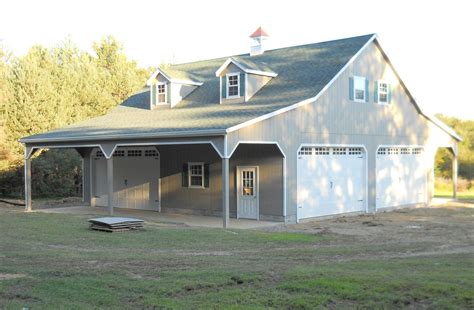 This two car garage offers a 26' x 24' foot print with a total of 624 square feet of space. Custom Garage Builders | Prefab Garages For Sale | Zook Cabins