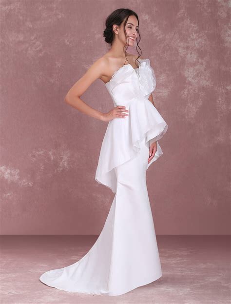 Satin Mermaid Wedding Gown With Strapless Applied Design Milanoo