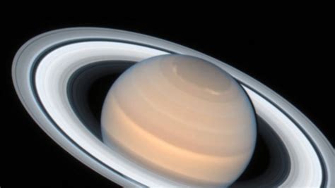 Watch Saturn Spin In This Awesome Hubble Time Lapse Space Showcase
