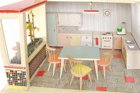 Home » barbie villa haus. http://www.puppenhausmuseum.de/puppenhaeuser-50er.html ...