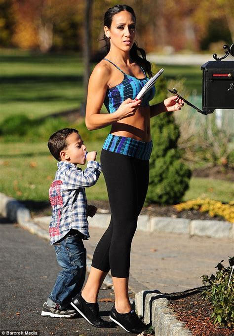 Rhonj Melissa Gorga Flaunts Her Toned Body While Jogging With Daughter New Jersey Dec 2nd