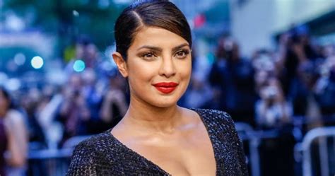 Priyanka Chopra Developing Comedy Series About Bollywood Star At Abc Exclusive