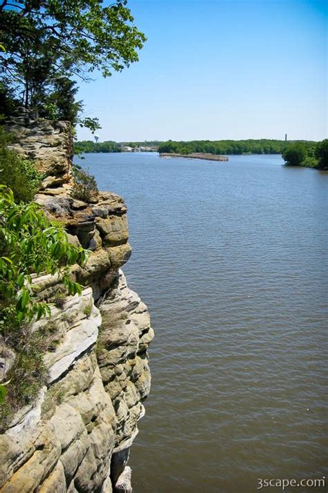 The Illinois River Looking From Starved Rock State Park Photograph By