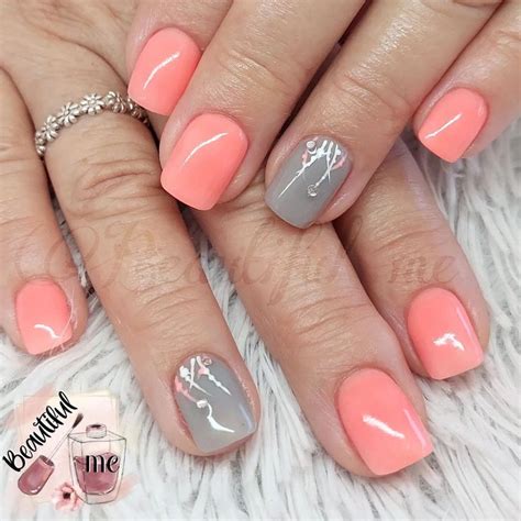 Coral Dip Powder Nails Coral Colored Manicure To Copy This Summer
