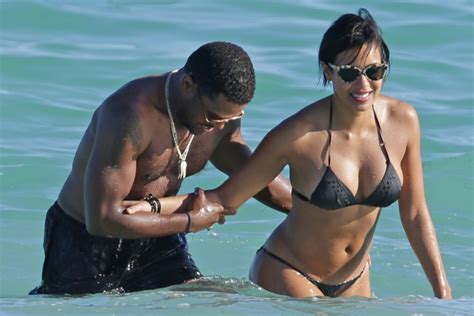 New Couple Alert Maxwell And Julissa Bermudez Get Cozy On Miami Beach Hiphollywood
