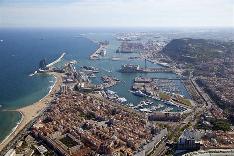 Més que un club we ❤️ #culers #forçabarça & #campnou join barçatv+ barca.link/emjk30rwcp5. PORT BARCELONA AERIES 106 - Escola Europea - Intermodal ...