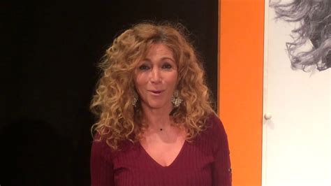 Pubblicato il 11 mesi fa. Vera Castagna e' Vera, una moglie che sorprende gli ...