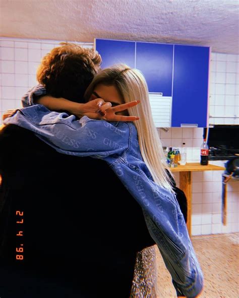 Ela namora e anda a beijar outros?, perguntou um. Namoro de Bárbara Bandeira e Kasha aprovado pelos pais