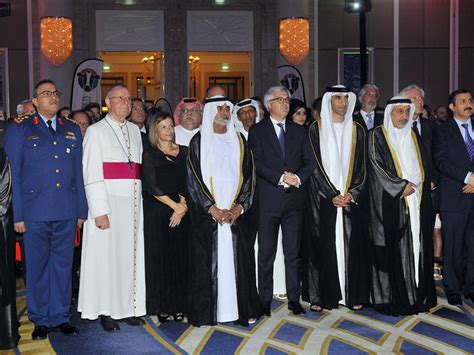 نهيان بن مبارك يحضر حفل استقبال أقامه السفير الإيطالي صحيفة الخليج
