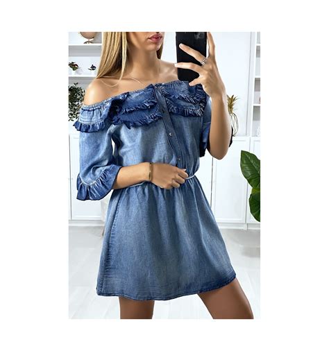 Il y a 2 des produits. Robe en jeans avec volants et boutons