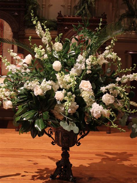 Arrangement For An Urn John Davis Florist
