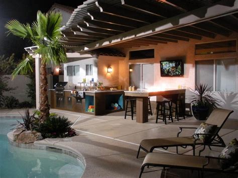 Browse thousands of outdoor kitchen ideas and find inspiration for designing the perfect outdoor kitchen. Awesome Outdoor Kitchen and Bar - AllstateLogHomes.com