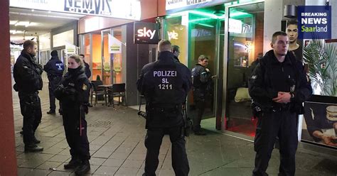 Schlagzeilen, meldungen und alles wichtige. Aktuell Großeinsatz gegen Gewalttäter in Saarbrücken ...
