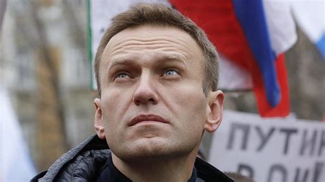 Alexei Navalny Putin Critic Probably Poisoned Doctors Bbc News