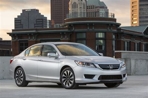 REJOICE! You Can Buy the 2015 Honda Accord Today! - The News Wheel