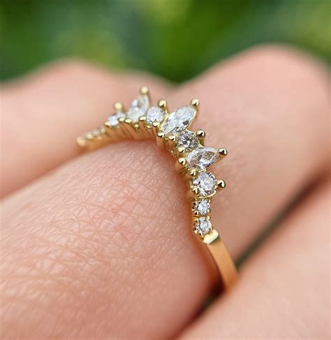 18ct Yellow Gold Marquise And Round Diamond Tiara Ring Baroque