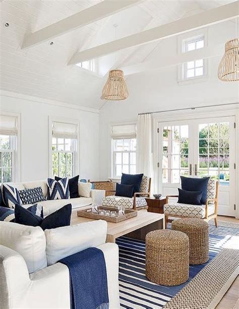 20 elegant coastal themes for your living room design casa de playa interior interiores de