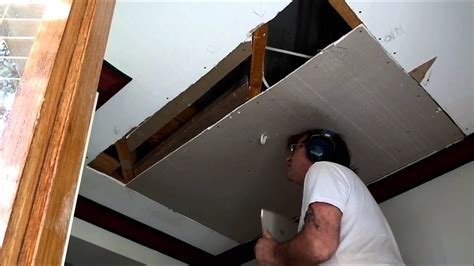 Before starting, put on safety goggles and a dust mask as a trip to the emergency room would not make your day go any better. Water Damaged Plaster Ceiling Repair Bentleigh - YouTube