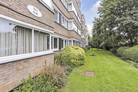 Queenswood Gardens Wanstead E11 1 Bed Apartment £1250 Pcm £288 Pw