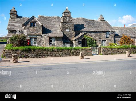 The Old Post Office At Tintagel In Cornwall England Uk The 14th