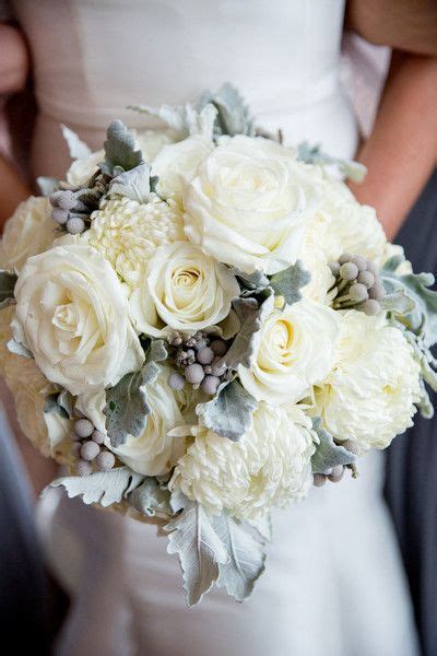 Come to bouquets.ro and choose a bouquet of chrysanthemums for your loved one. Fall Wedding Décor Ideas With Chrysanthemum Flowers | by ...