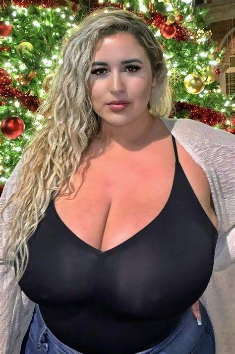 Voluptuous Women Sensual Hot Big Tits Big Bra Gorgeous Girls