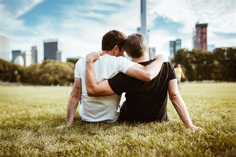 Same Sex Couples Cope With Stress More Collaboratively Than Straight