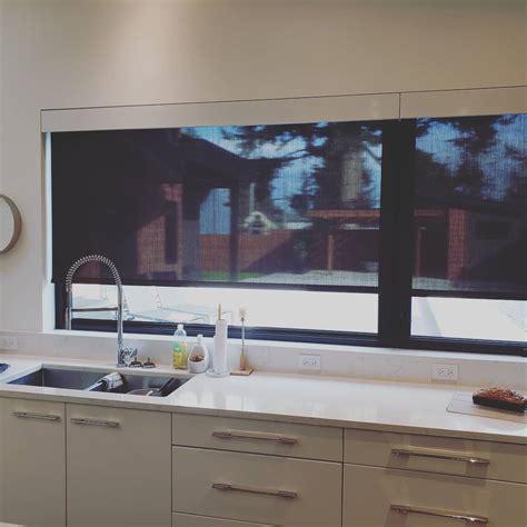 Window treatment ideas that won't break your budget! The Best Window Treatment Ideas for Kitchens | L'Essenziale