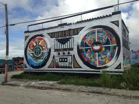 Photos The Jaw Dropping Graffiti Of Miamis Wynwood Neighbourhood