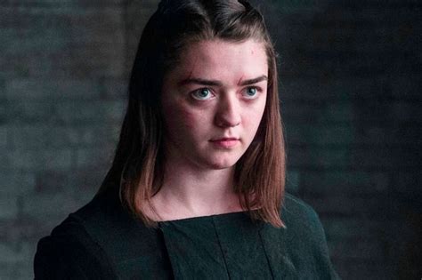 Game Of Thrones Beauty Maisie Williams Debuts Edgy New Look At Gq Awards Daily Star