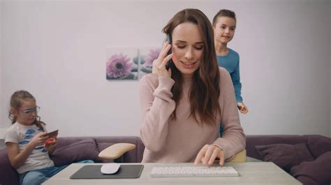 Busy Mother Multitasking Smiling Woman Call Stock Footage Sbv 331273591