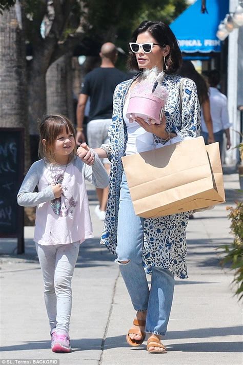 Jenna Dewan Wears Pretty Patterned Duster And Ripped Jeans To Take Daughter Everly Shopping In