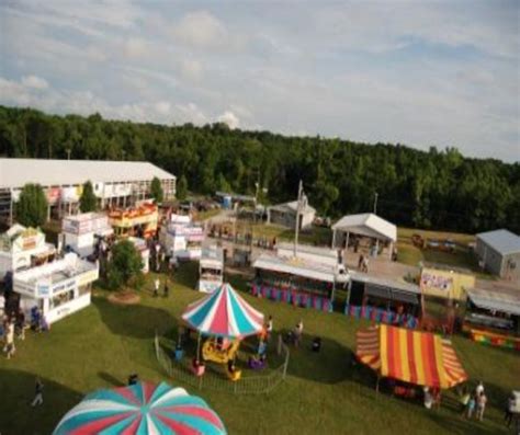 Montgomery County Illinois Fair Home Of The Free Carnival Rides