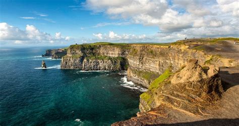 Cliffs Of Moher And Ennis Town Traditional Music Tour Wild Rover Tours