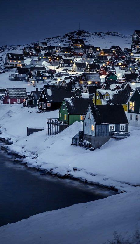 Gerard butler, morena baccarin, david denman and others. Nuuk, Greenland " | 美しい場所, 風景